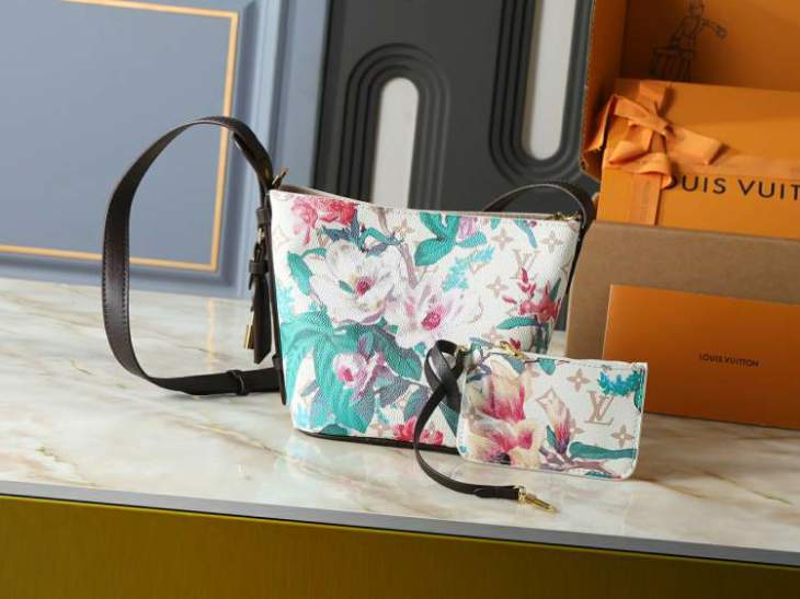 Picture of Louis Vuitton Handbags _SKUfw230737924fw